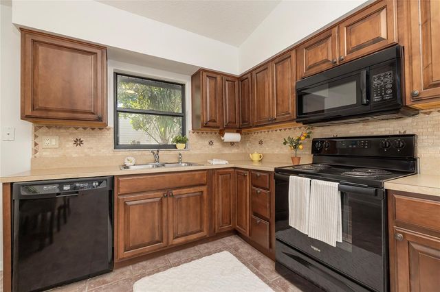 5748 60TH WAY N, St Petersburg, FL 33709