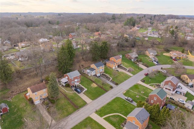 7971 Marmion Dr, Ross Twp, PA 15237