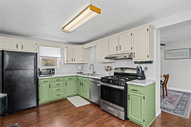 7971 Marmion Dr, Ross Twp, PA 15237