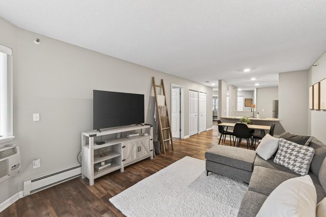 7606 York Avenue S 7107, Edina, MN 55435