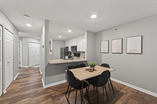 7606 York Avenue S 7107, Edina, MN 55435