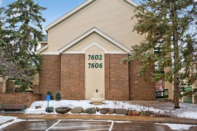 7606 York Avenue S 7107, Edina, MN 55435