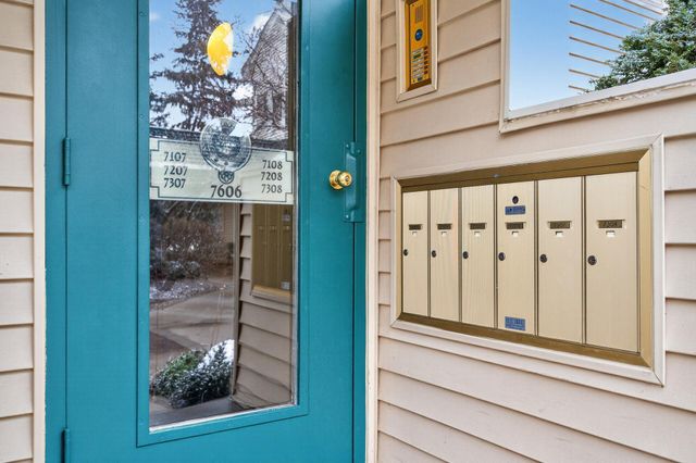 7606 York Avenue S 7107, Edina, MN 55435