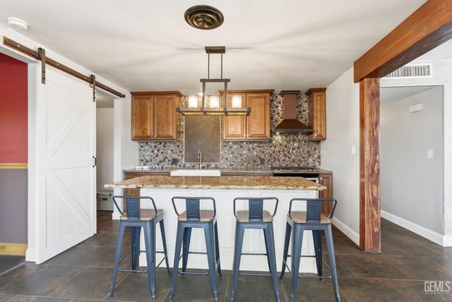2417 Oriole Street, Bakersfield, CA 93309