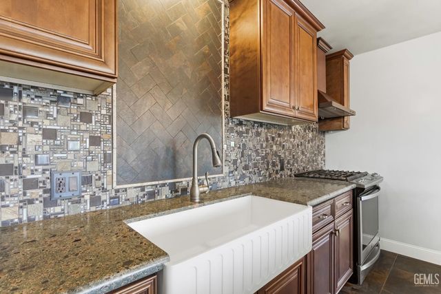 2417 Oriole Street, Bakersfield, CA 93309