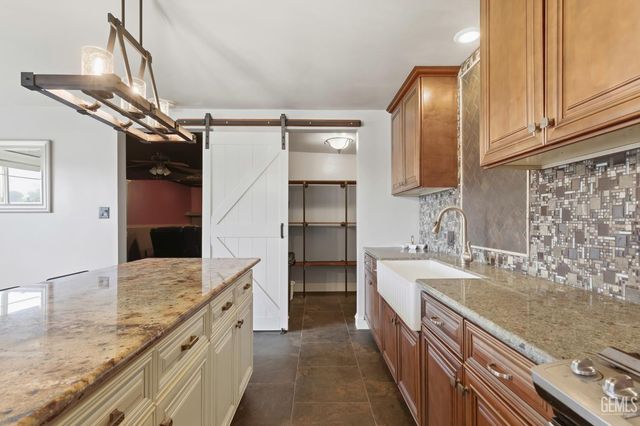 2417 Oriole Street, Bakersfield, CA 93309