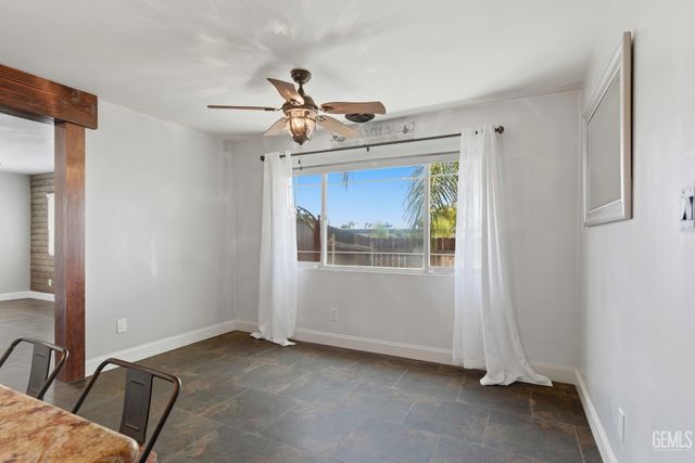 2417 Oriole Street, Bakersfield, CA 93309