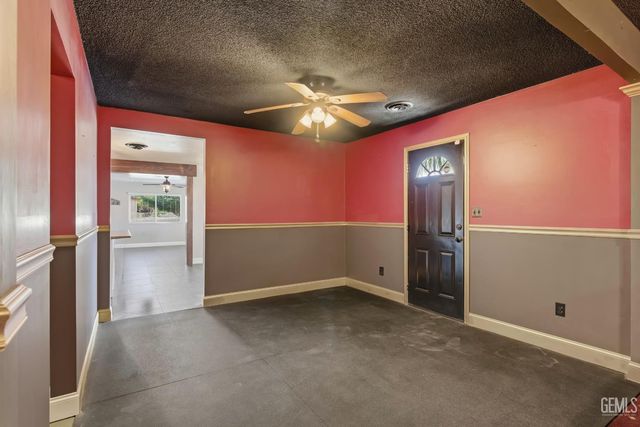 2417 Oriole Street, Bakersfield, CA 93309