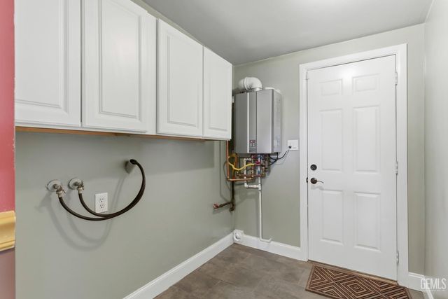 2417 Oriole Street, Bakersfield, CA 93309