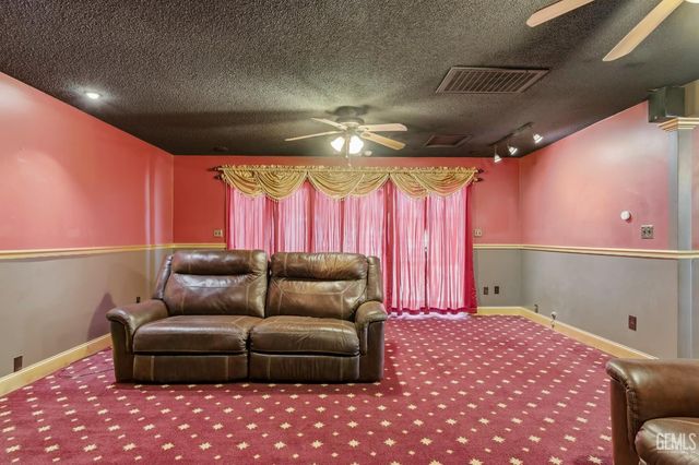 2417 Oriole Street, Bakersfield, CA 93309