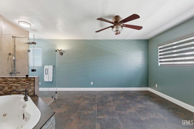 2417 Oriole Street, Bakersfield, CA 93309