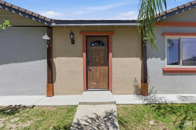 2417 Oriole Street, Bakersfield, CA 93309
