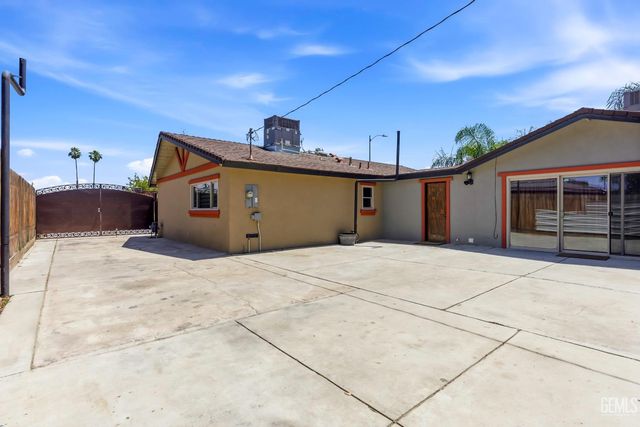 2417 Oriole Street, Bakersfield, CA 93309