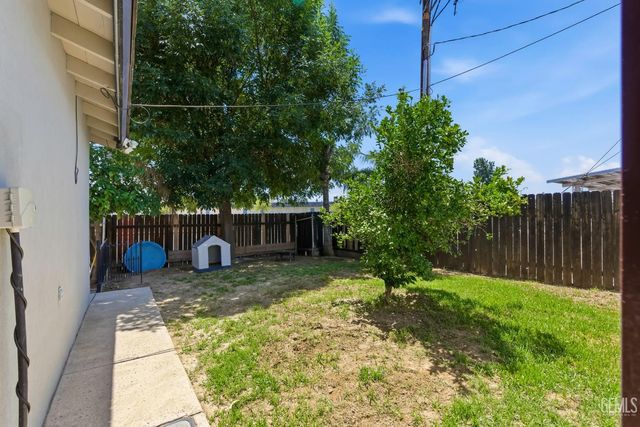 2417 Oriole Street, Bakersfield, CA 93309