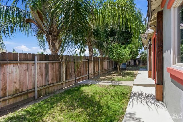 2417 Oriole Street, Bakersfield, CA 93309