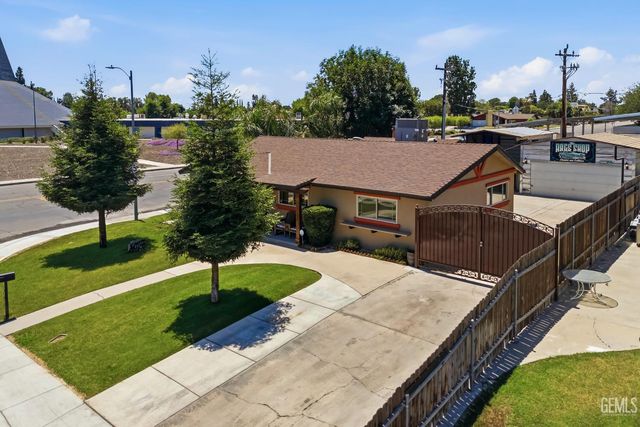 2417 Oriole Street, Bakersfield, CA 93309