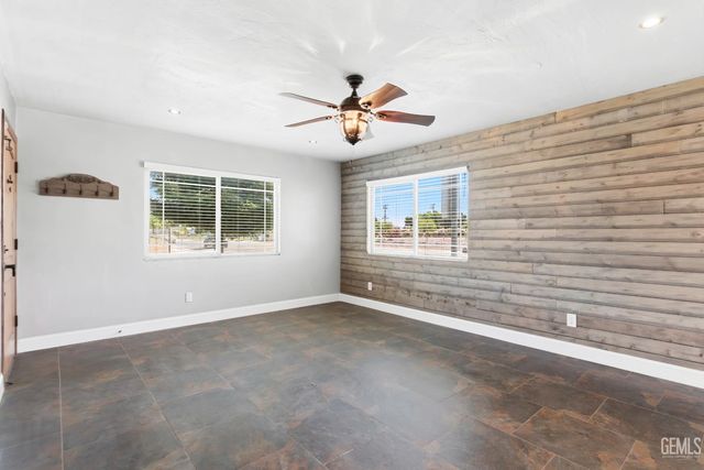 2417 Oriole Street, Bakersfield, CA 93309