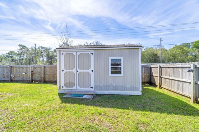112 Mikaela Avenue, Defuniak Springs, FL 32433