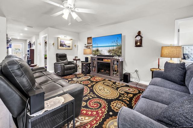 112 Mikaela Avenue, Defuniak Springs, FL 32433