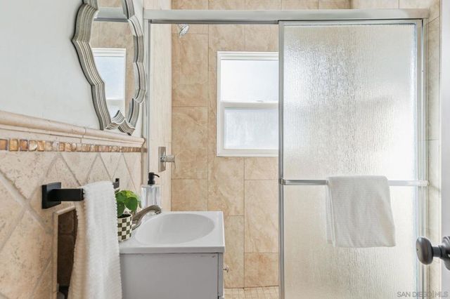 406 G Ave, National City, CA 91950