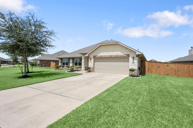 10203 Whitney Reach Drive, Rosharon, TX 77583