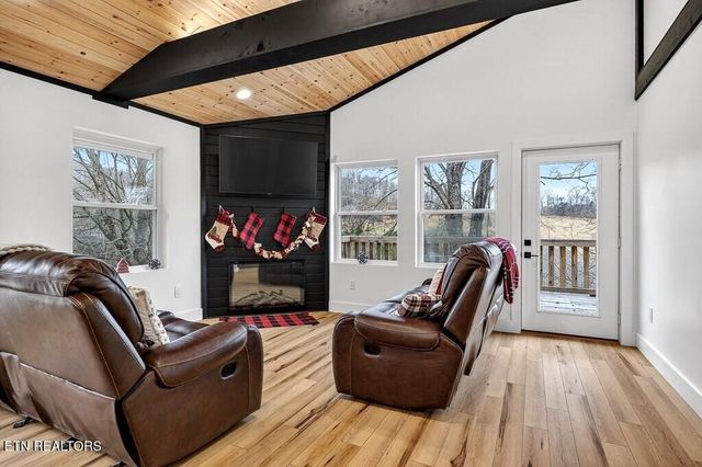 99 Judkins Lane, Hickman, TN 38567