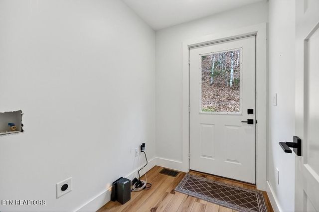 99 Judkins Lane, Hickman, TN 38567