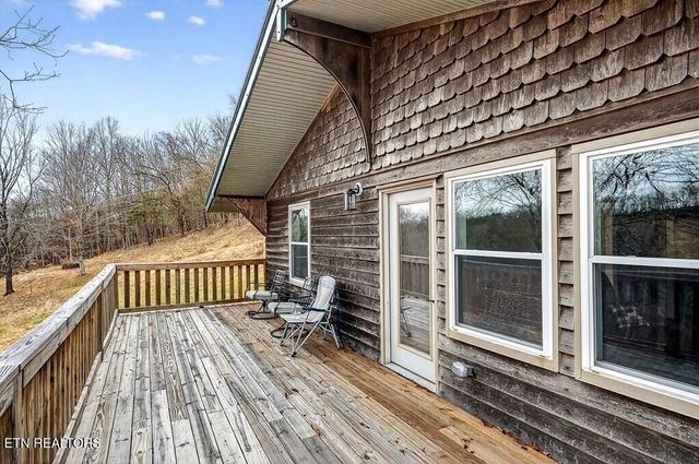 99 Judkins Lane, Hickman, TN 38567