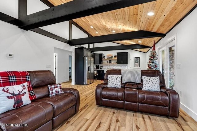 99 Judkins Lane, Hickman, TN 38567