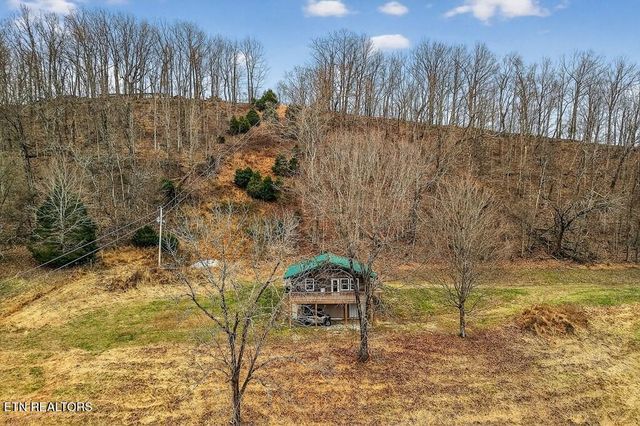 99 Judkins Lane, Hickman, TN 38567