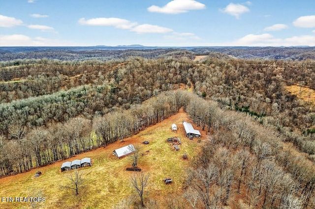 99 Judkins Lane, Hickman, TN 38567