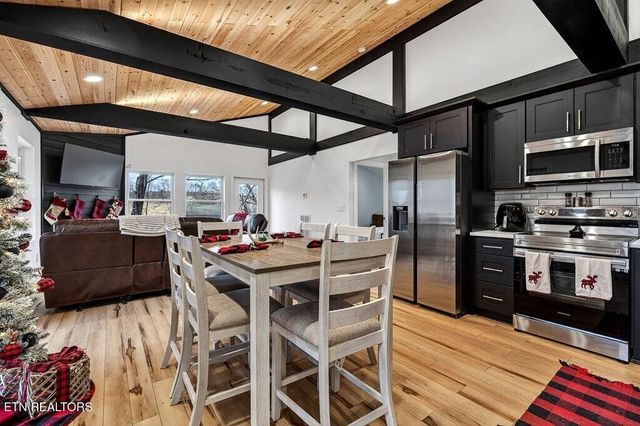 99 Judkins Lane, Hickman, TN 38567