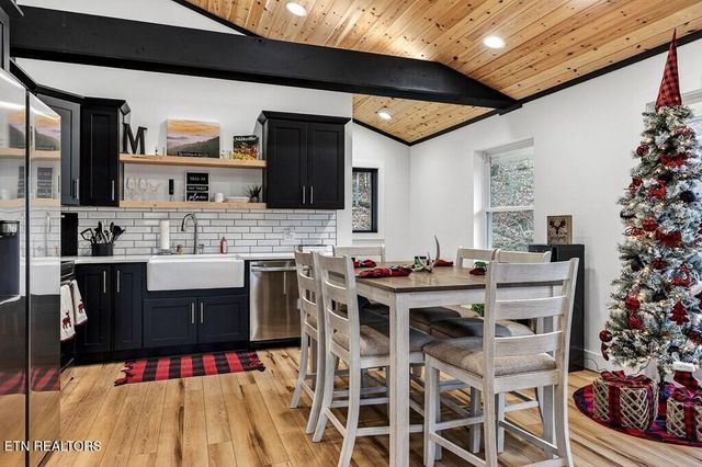 99 Judkins Lane, Hickman, TN 38567