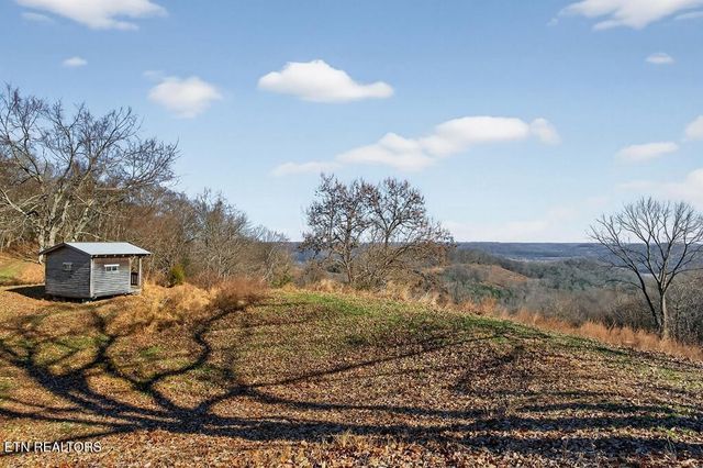 99 Judkins Lane, Hickman, TN 38567