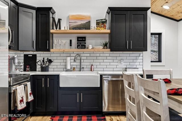 99 Judkins Lane, Hickman, TN 38567