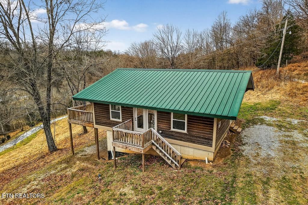 99 Judkins Lane, Hickman, TN 38567