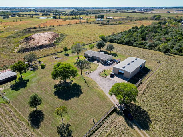 32445 Knebel Road, Waller, TX 77484