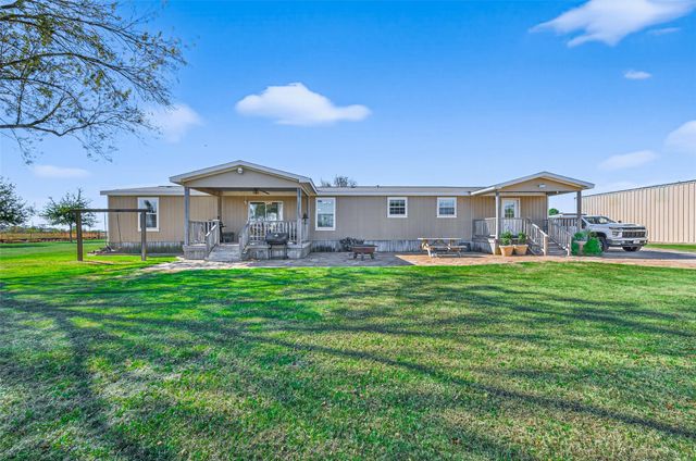 32445 Knebel Road, Waller, TX 77484