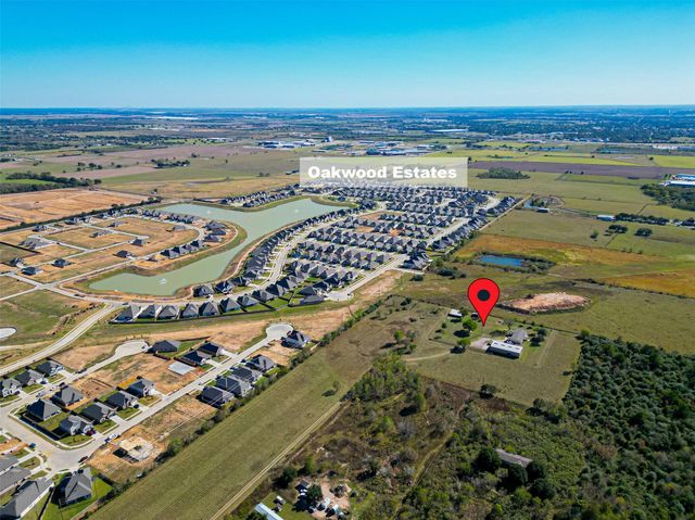 32445 Knebel Road, Waller, TX 77484