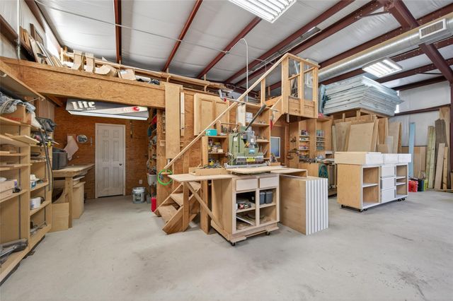 32445 Knebel Road, Waller, TX 77484