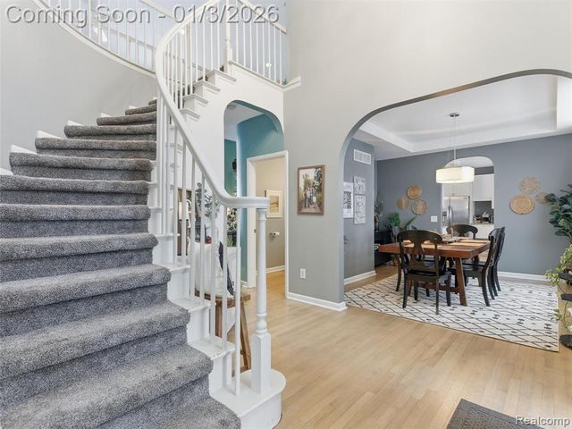 8153 Sashabaw Ridge Drive, Clarkston, MI 48348