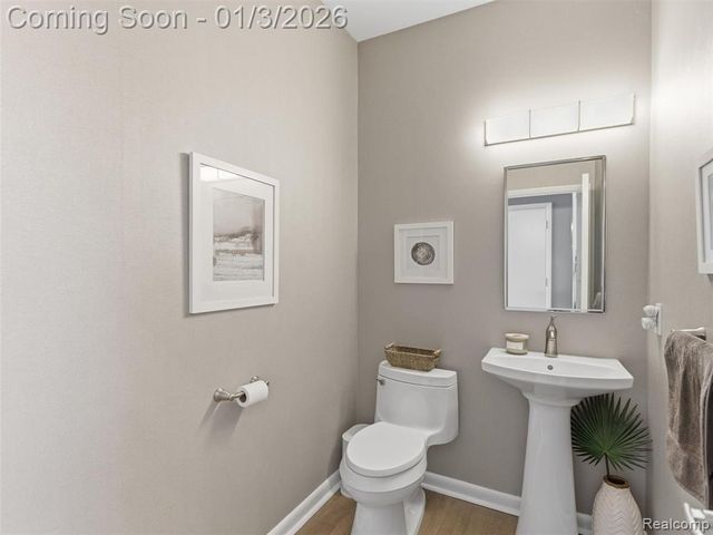 8153 Sashabaw Ridge Drive, Clarkston, MI 48348