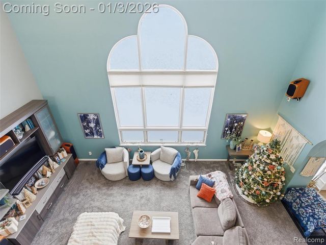 8153 Sashabaw Ridge Drive, Clarkston, MI 48348