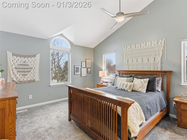 8153 Sashabaw Ridge Drive, Clarkston, MI 48348