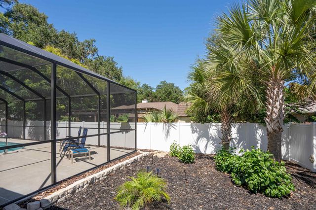 907 Queen Rd, St Augustine, FL 32086
