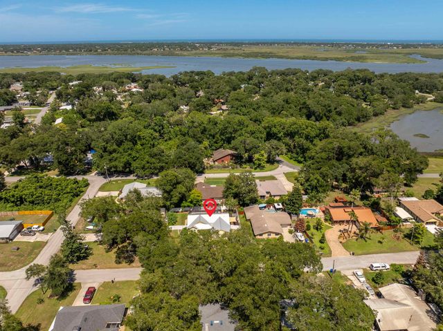 907 Queen Rd, St Augustine, FL 32086