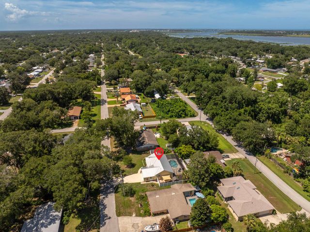 907 Queen Rd, St Augustine, FL 32086