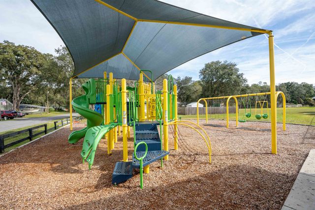 907 Queen Rd, St Augustine, FL 32086