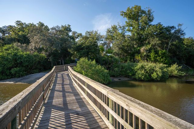 907 Queen Rd, St Augustine, FL 32086