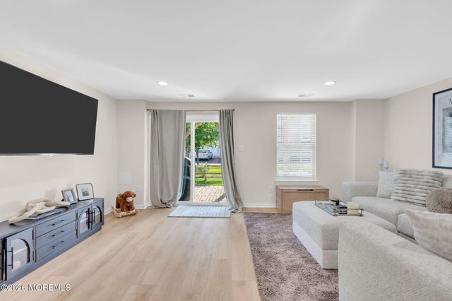 108 Spirit Way 708, Brick, NJ 08723